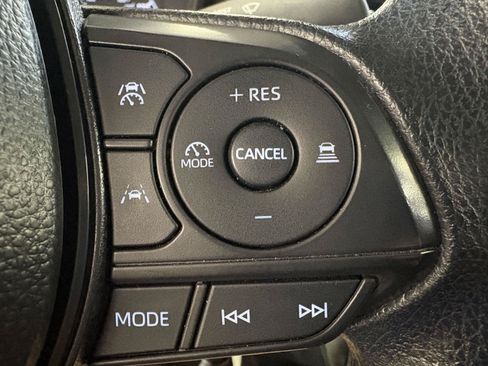 Used 2025 Toyota Corolla LE FWD image 25