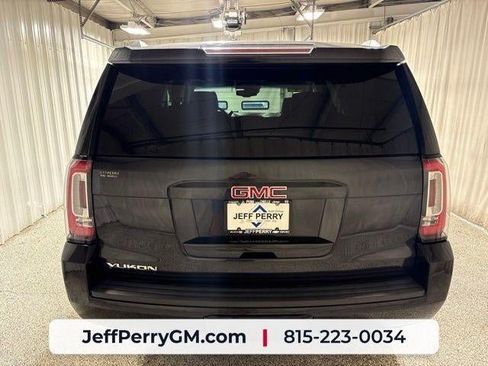 Used 2020 GMC Yukon SLT w/ Premium Edition AWD/4WD image 4