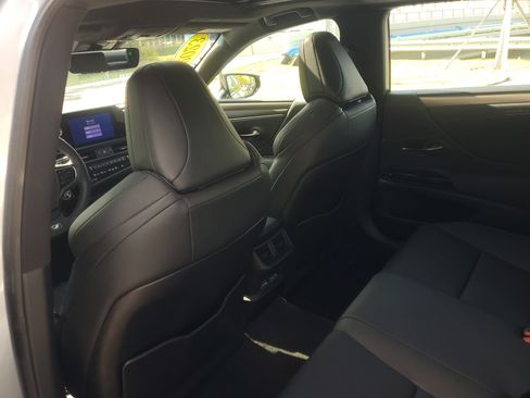 Used 2023 Lexus ES 350 F Sport w/ Accessory Package (Z2) FWD image 12