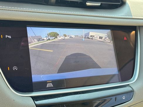 Used 2022 Cadillac XT5 Premium Luxury FWD image 28