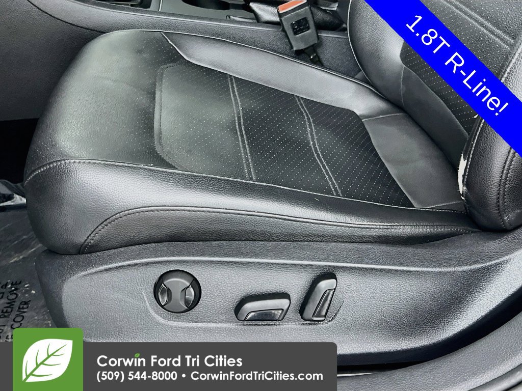 Used 2017 Volkswagen Passat 1.8T R-Line FWD image 21