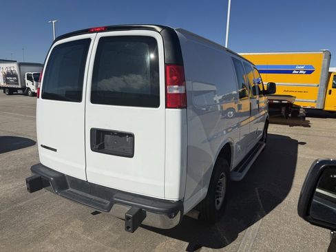 Used 2024 Chevrolet Express 2500 w/ Driver Convenience Package image 5