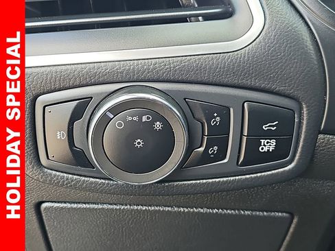 Used 2023 Ford Edge Titanium image 25