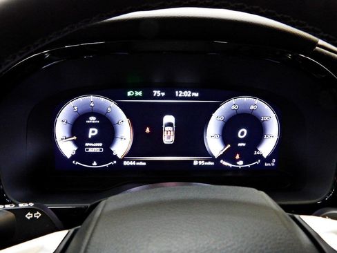 Used 2025 INFINITI QX60 Sensory w/ Vision Package AWD/4WD image 17