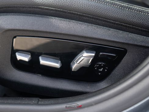 Used 2018 BMW 540i w/ M Sport Package image 39