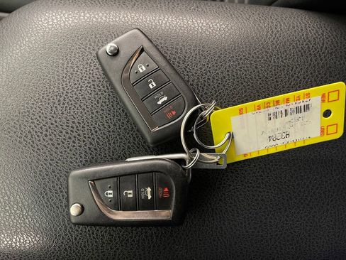 Certified 2023 Toyota Camry SE image 24