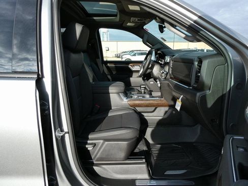 New 2026 GMC Sierra 1500 Elevation w/ Elevation Premium Package image 13