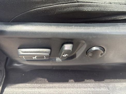 Used 2018 Toyota 4Runner SR5 RWD image 18