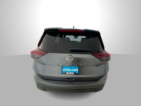 Used 2024 Nissan Rogue S AWD/4WD image 7