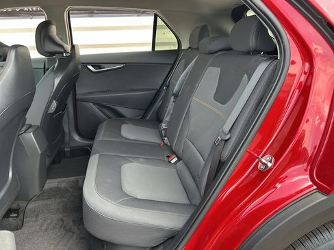 New 2026 Kia Niro LX FWD image 12