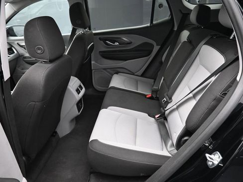 Used 2024 GMC Terrain SLE image 13