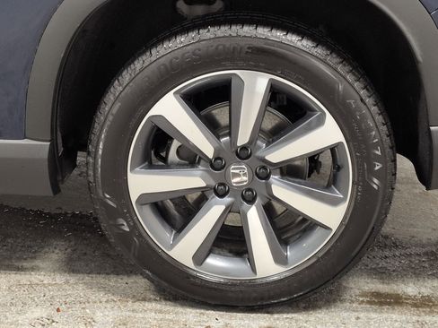 Certified 2025 Honda Pilot Elite image 14