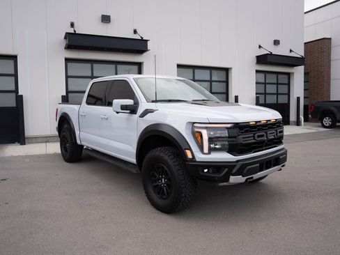 Used 2025 Ford F150 Raptor image 4