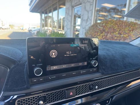 Used 2024 Honda Civic EX-L image 24