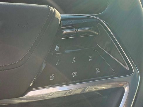 New 2025 Cadillac Escalade IQ Luxury 2 image 17