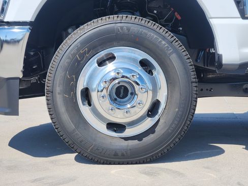 New 2026 Ford F350 Lariat AWD/4WD image 12