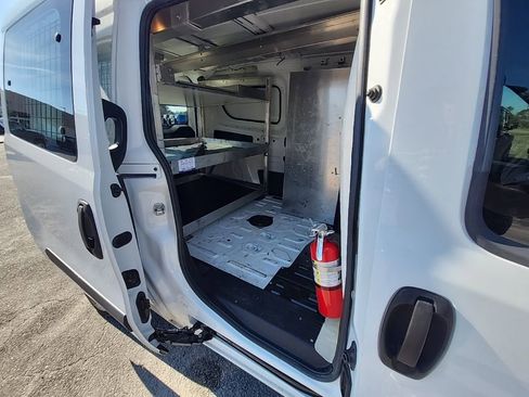 Used 2021 RAM ProMaster City Tradesman w/ Window Group 09 image 25