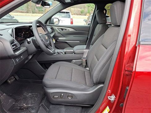 New 2026 Chevrolet Traverse LT image 9