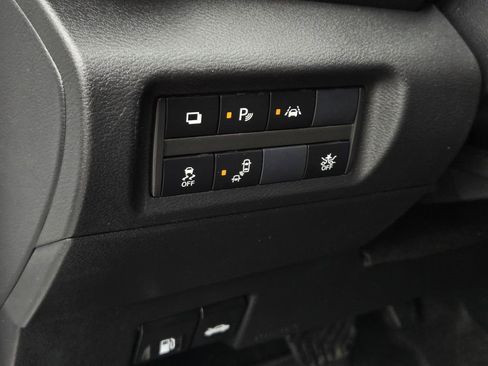 Certified 2024 Nissan Kicks S image 17