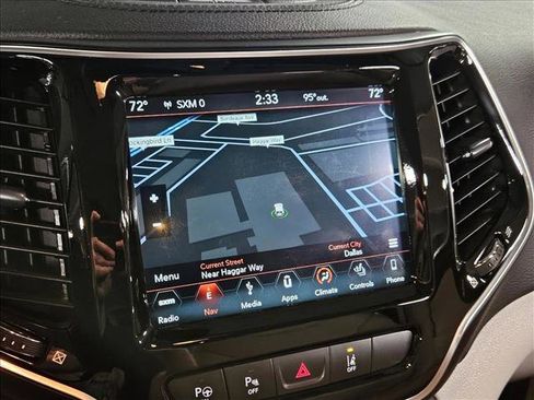 Used 2019 Jeep Cherokee Limited w/ Technology Group AWD/4WD image 13