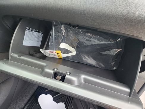 Certified 2022 Buick Encore Preferred image 22