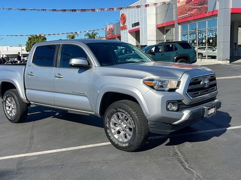 Used 2016 Toyota Tacoma SR5 image 31