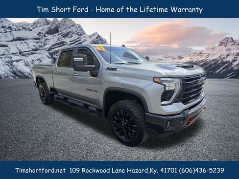 Used 2025 Chevrolet Silverado 2500 LT w/ Trail Boss Package image 5