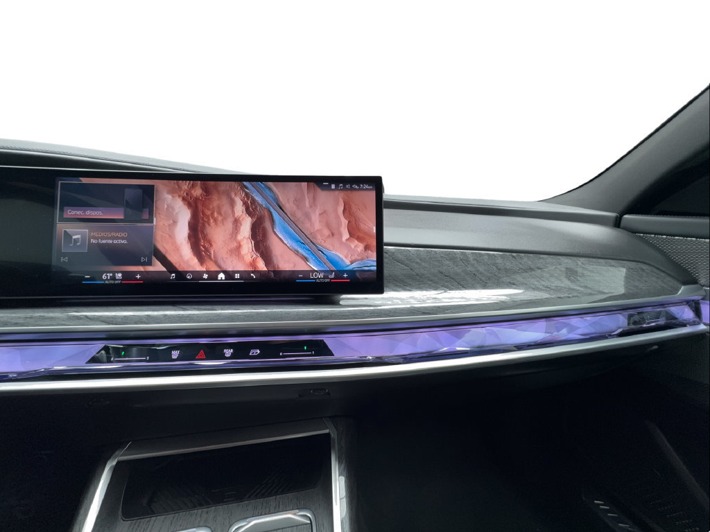 Used 2024 BMW 740i RWD image 48