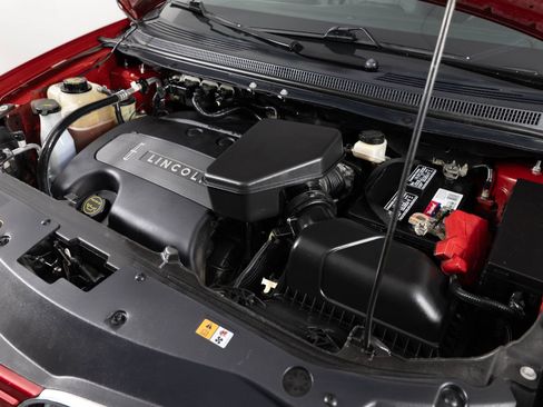 Used 2013 Lincoln MKX AWD image 41
