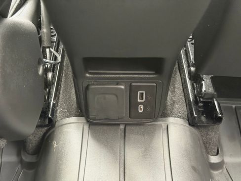 Used 2023 Buick Encore GX Essence w/ Advanced Technology Package image 27