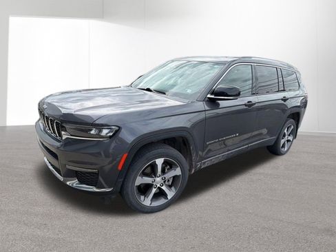Used 2023 Jeep Grand Cherokee L Limited AWD/4WD image 27
