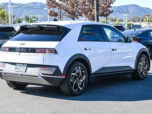 Certified 2024 Hyundai Ioniq 5 SE image 4