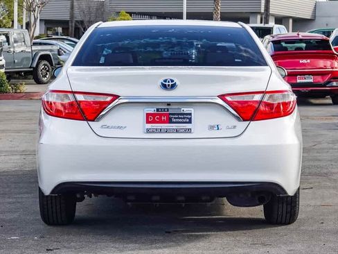 Used 2017 Toyota Camry LE image 5