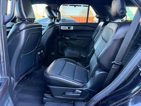 Used 2020 Ford Explorer Limited image 36