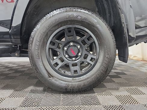 Used 2024 Toyota 4Runner SR5 AWD/4WD image 33