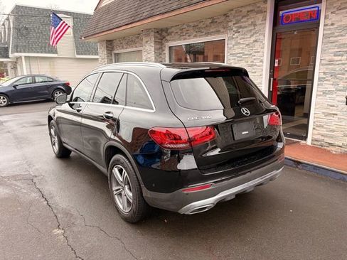 Used 2022 Mercedes-Benz GLC 300 4MATIC w/ Driver Assistance Package image 7