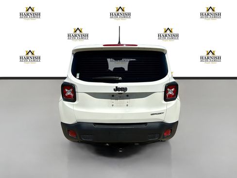 Used 2016 Jeep Renegade Sport w/ Power & Air Group FWD image 4