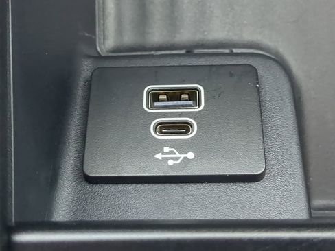 Certified 2025 Ford Expedition Max Platinum w/ Stealth Performance Package image 21