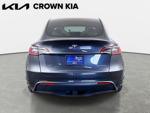 Used 2024 Tesla Model Y Long Range AWD/4WD image 7