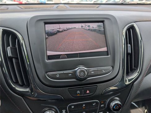 Used 2023 Chevrolet Equinox RS AWD/4WD image 30