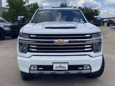 Used 2020 Chevrolet Silverado 2500 High Country w/ Technology Package AWD/4WD image 37