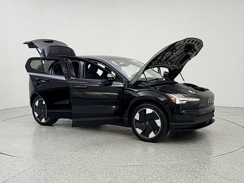 New 2026 Volvo EX30 Plus w/ Protection Package AWD/4WD image 10