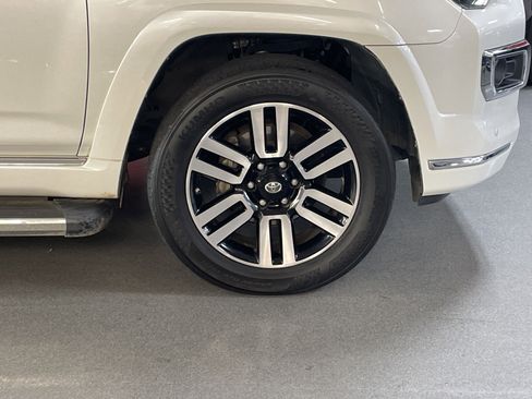 Used 2014 Toyota 4Runner Limited image 6