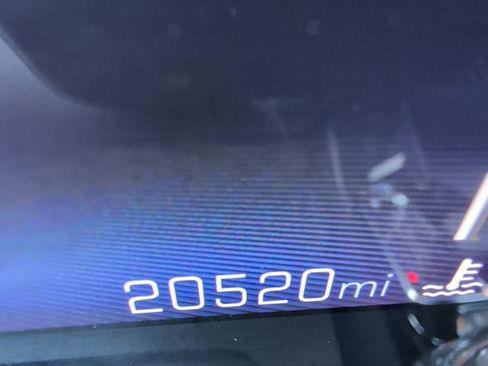 Used 2024 Chevrolet Trax LT w/ Driver Confidence Package FWD image 17
