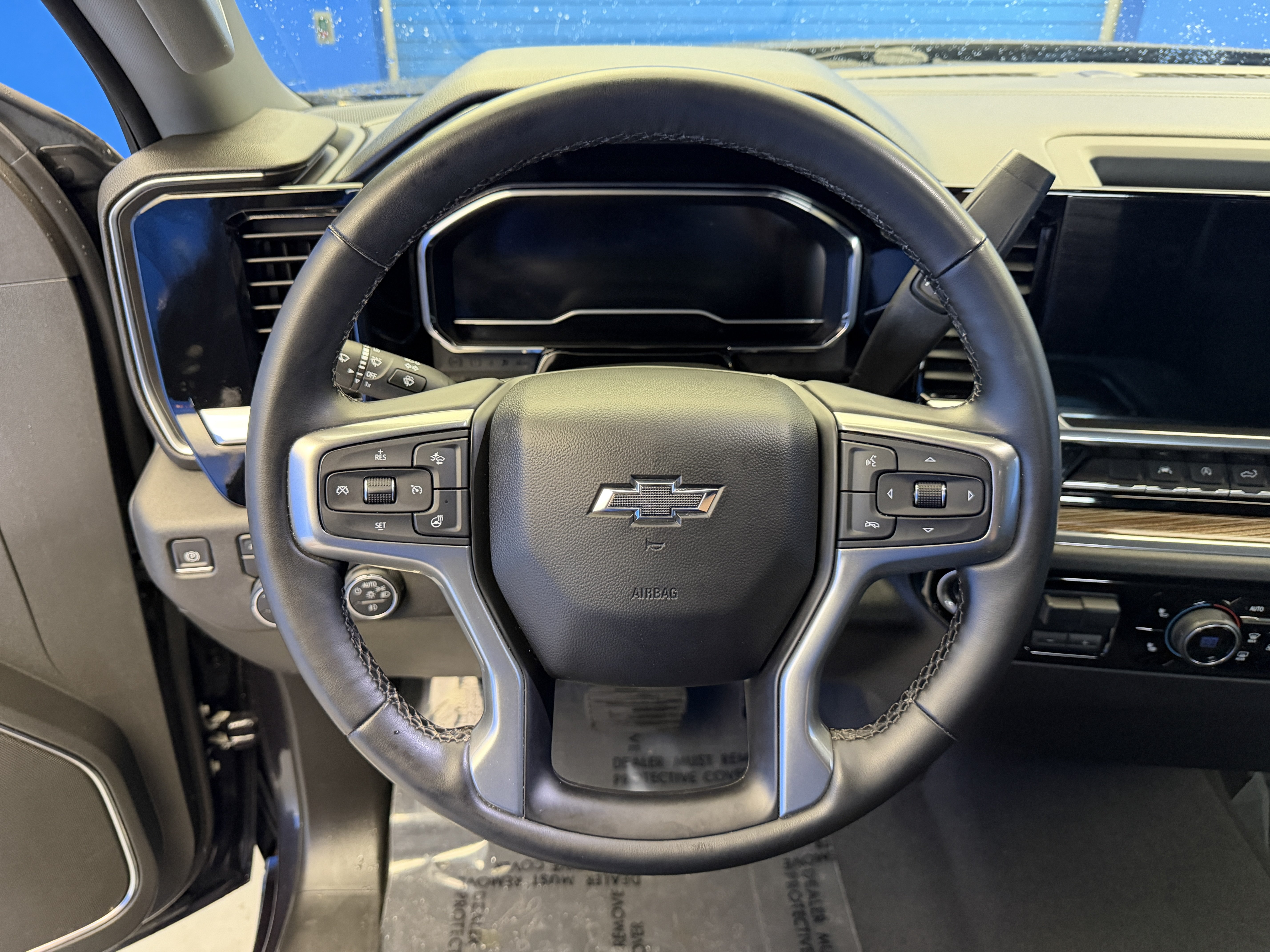 Used 2023 Chevrolet Silverado 1500 RST AWD/4WD image 16