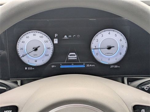 Used 2024 Hyundai Elantra SEL image 17
