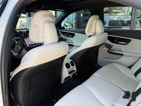 Used 2024 Mercedes-Benz C 300 4MATIC Sedan image 25