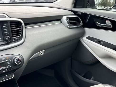 Used 2019 Kia Sorento SX w/ SX Touring Package image 31