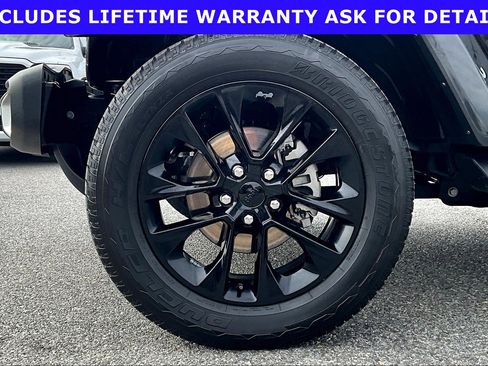 Used 2021 Jeep Wrangler Unlimited Sahara w/ Cold Weather Group AWD/4WD image 8