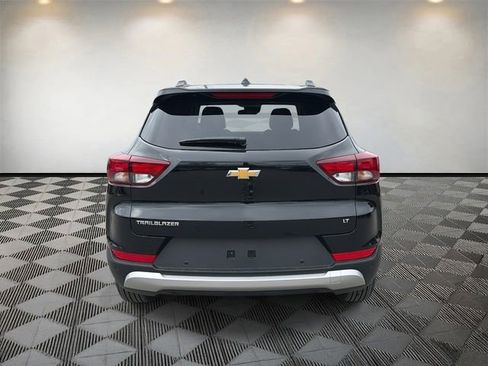 New 2026 Chevrolet TrailBlazer LT w/ Convenience Package FWD image 6